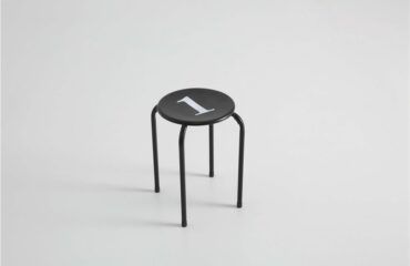 Taburete de metal números IBERODEPOT
