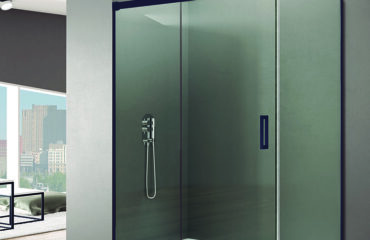 Mampara de ducha corredera angular con lateral fijo y perfil negro BASIC - GME